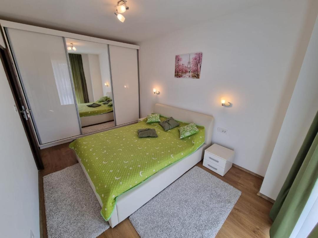 Sahara Sands Loft Private Parking Timisoara Ngoại thất bức ảnh
